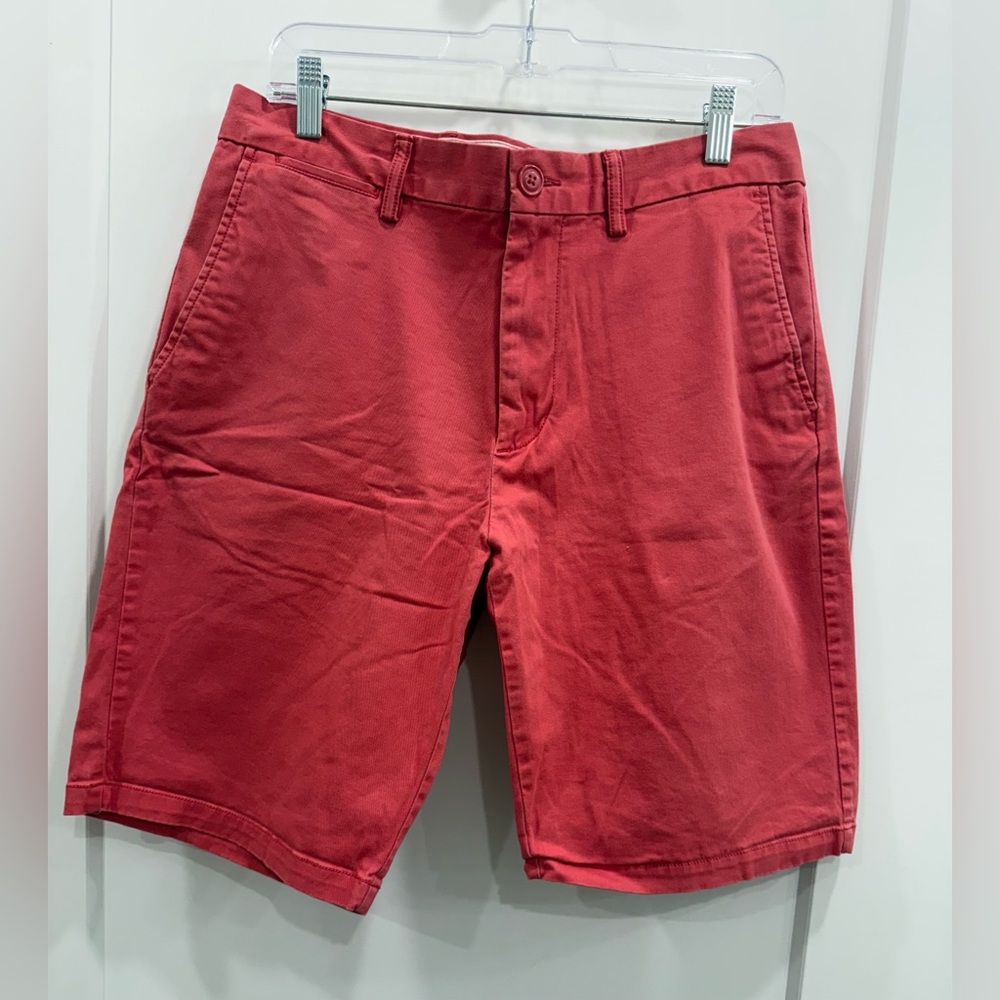Old Navy Men’s Ultra Slim Flat-Front Shorts – Salmon | Size 33